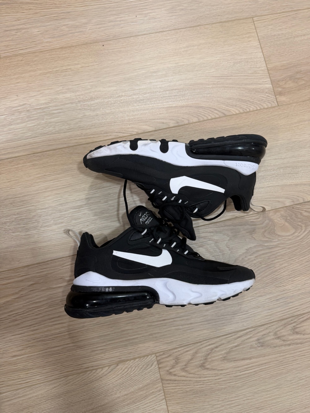 Nike Women’s Black & White Air Max 270 Sneakers